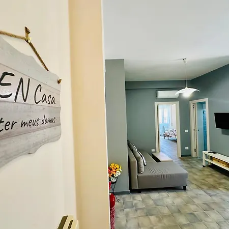 Gen Casa لاديسْبولِ